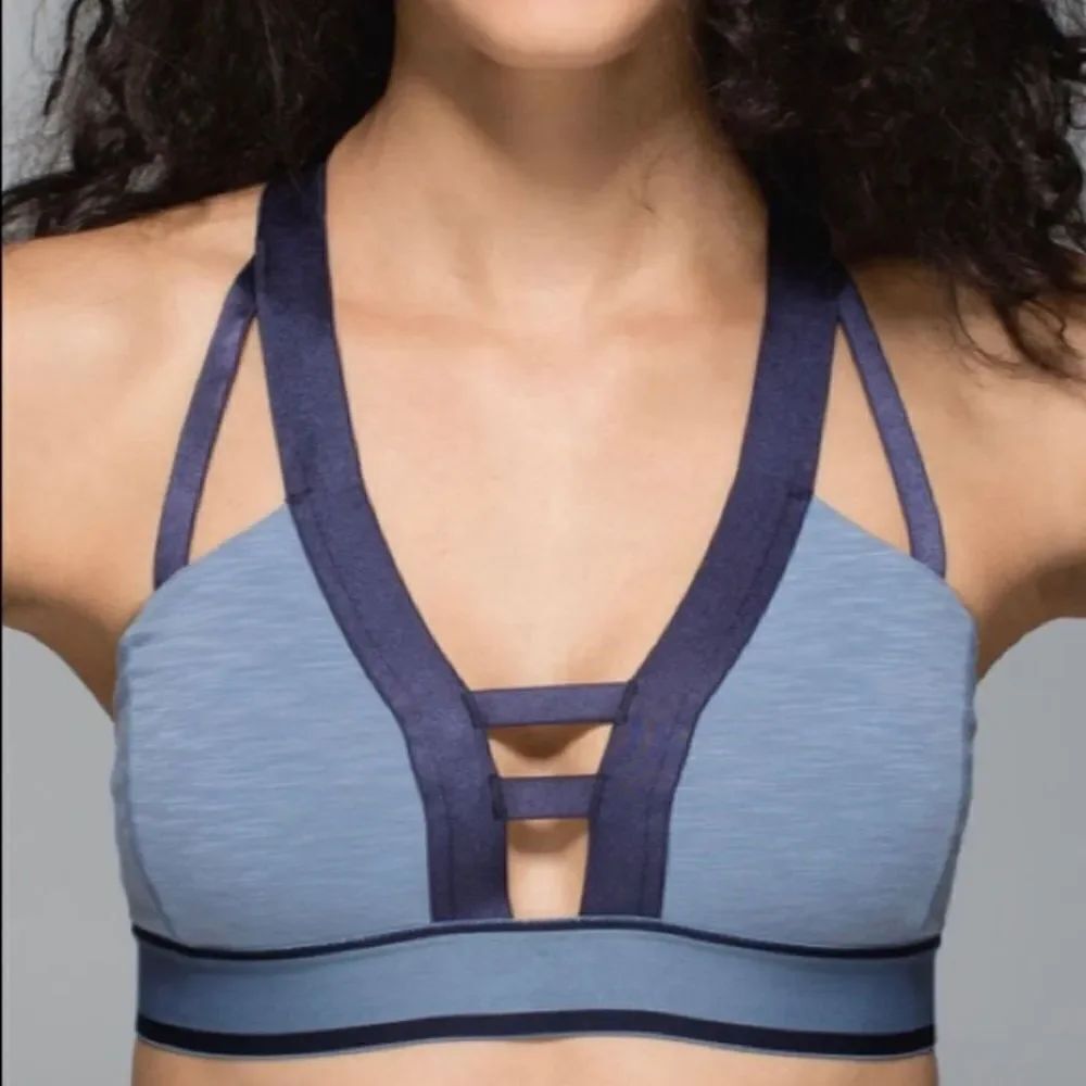 Lululemon Inner Essence Bra - Picture 2 of 11
